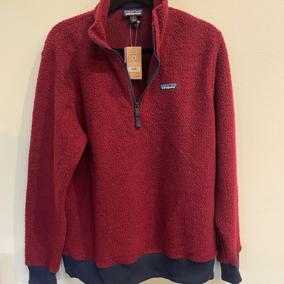 PATAGONIA Woolyester Fleece Oxide Red LARGE BRAND NEW - Picture 1 of 4